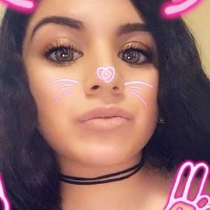 Meet your Posher, Carlita